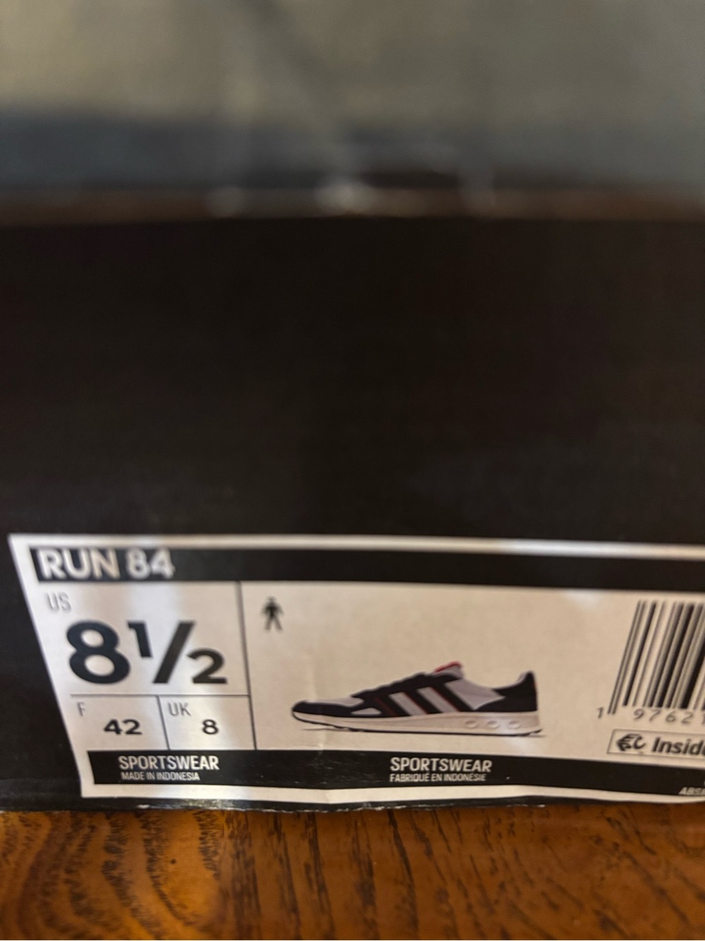 adidas Men’s Run 84 NWT! Size 8.5 - Picture 3 of 4